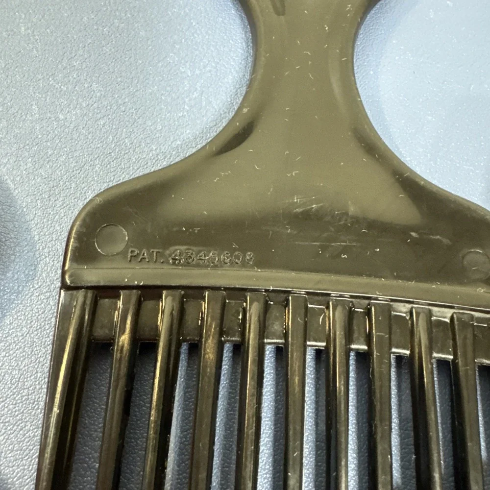 VTG Lot‎ 3 Color Dip Pick Lift Comb 7
